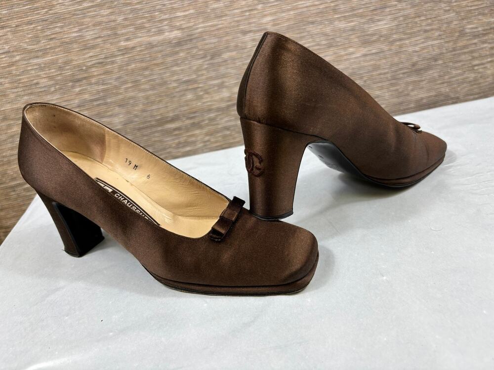 Vintage Givenchy Shoes Womens Size 6 Brown Bow Square Block Heel Made In Italy